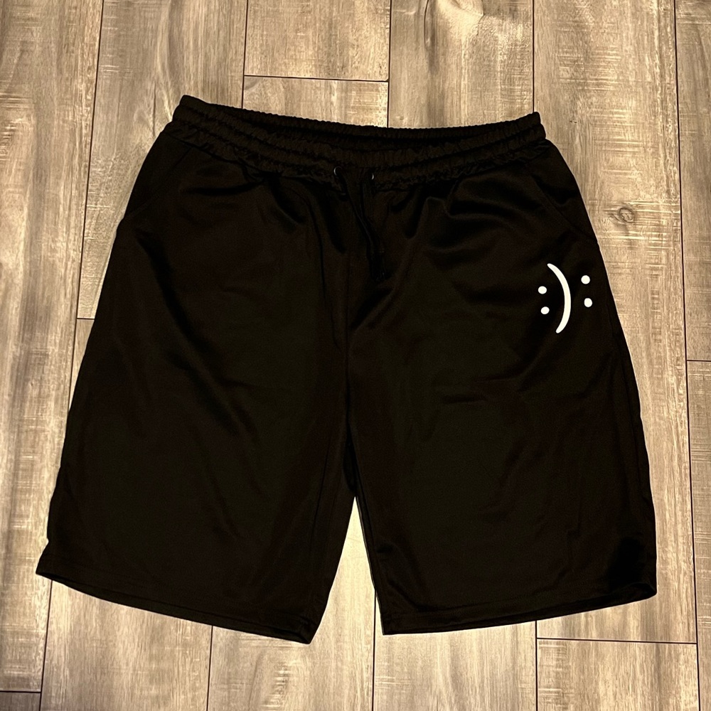BLACK SHEIN COMFORTABLE SHORTS WITH DESIGN